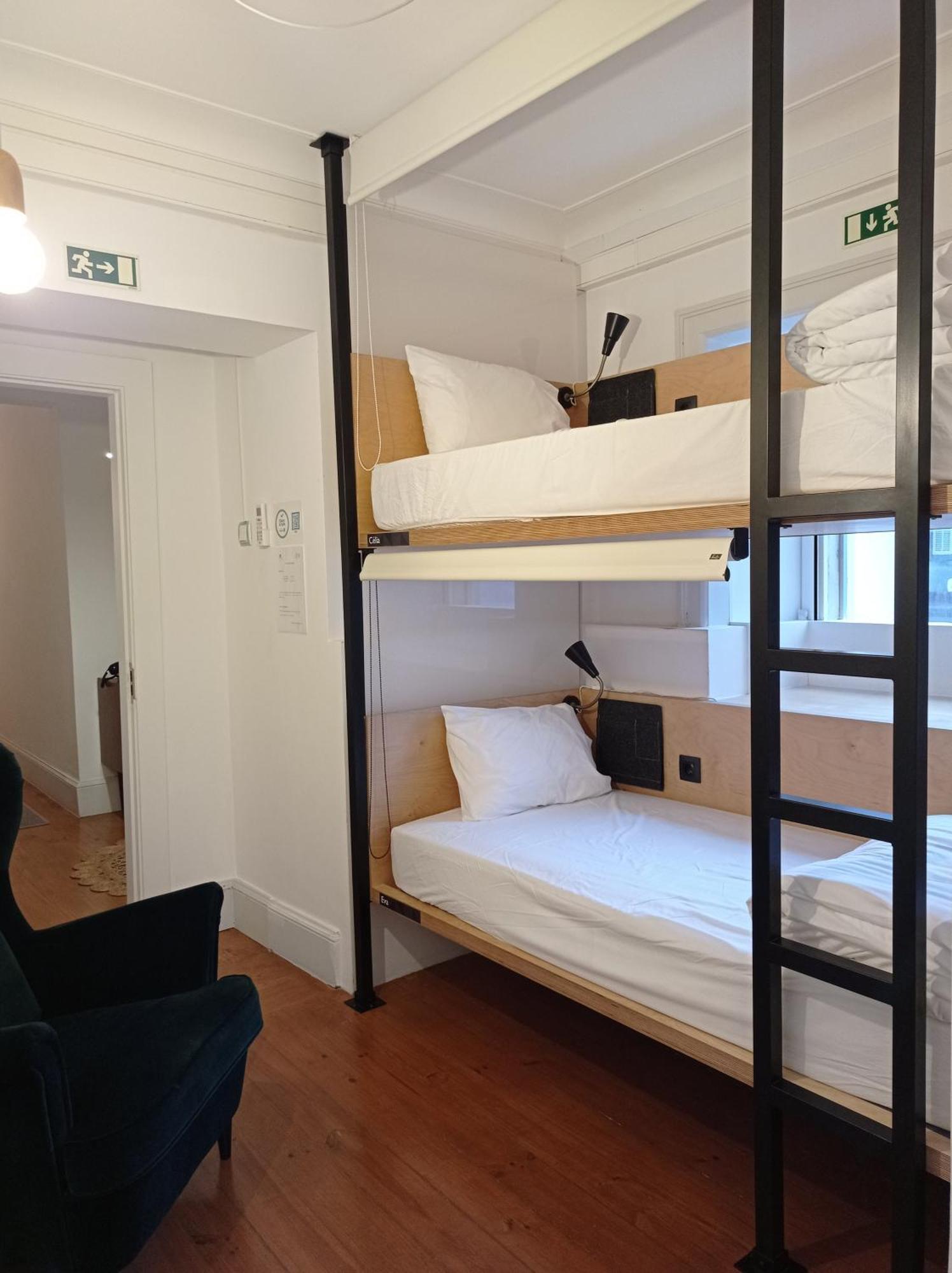Penedo Da Saudade Suites & Hostel コインブラ エクステリア 写真